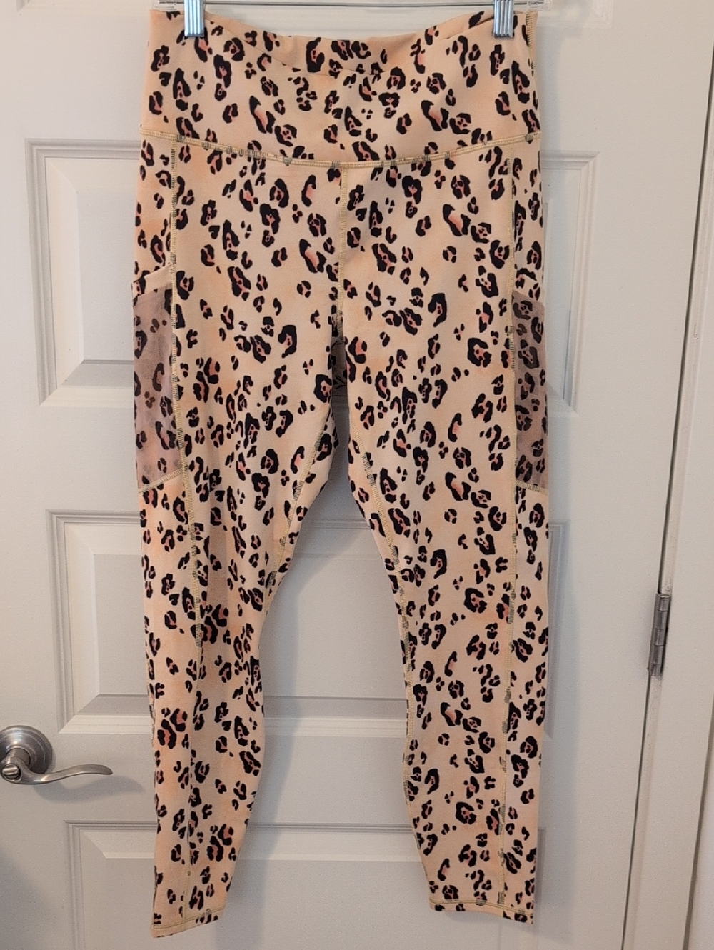 FABLETICS On-The-Go PowerHold High Waist Leggings with Side Pocket Leopard XL